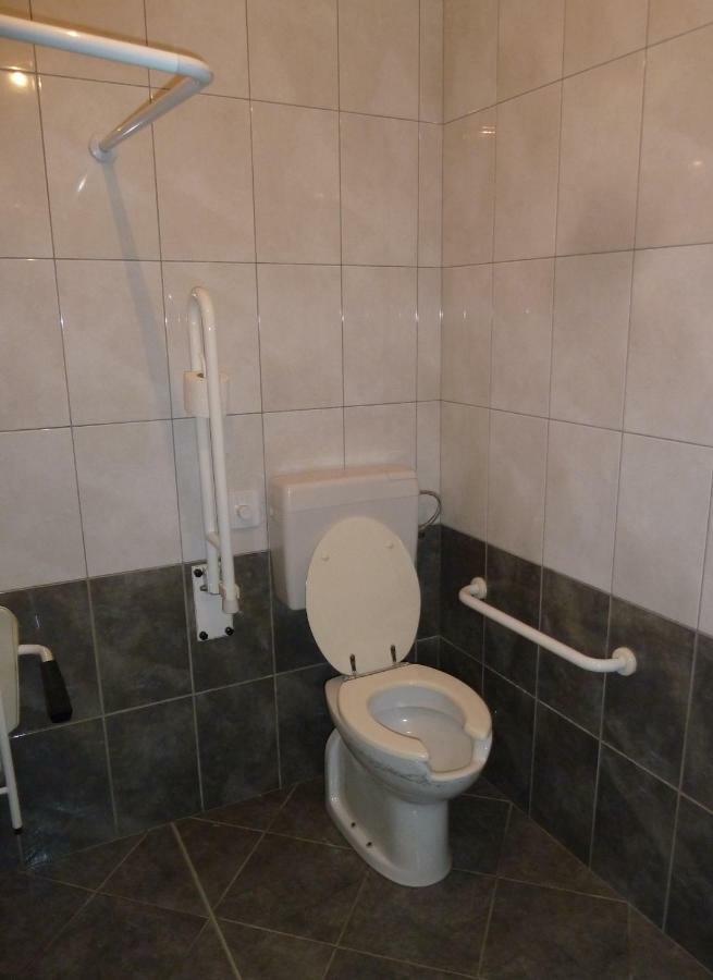 Nice Apartment & Room In ツァヴタット エクステリア 写真