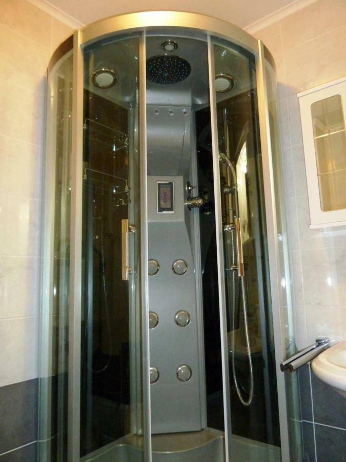 Nice Apartment & Room In ツァヴタット エクステリア 写真