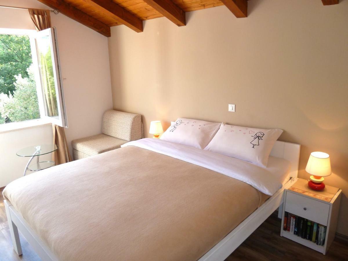 Nice Apartment & Room In ツァヴタット エクステリア 写真