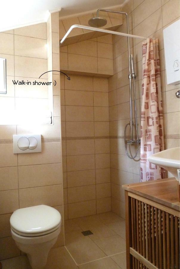 Nice Apartment & Room In ツァヴタット エクステリア 写真